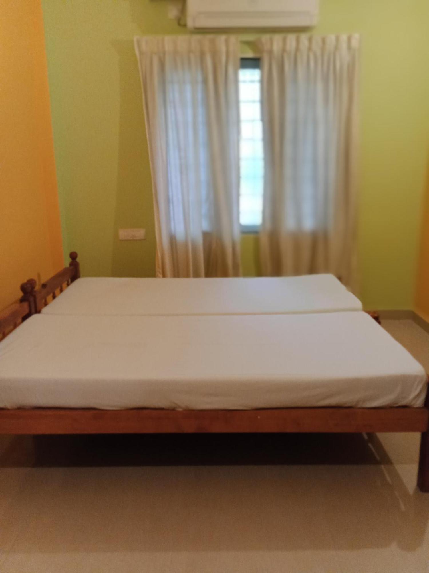 Frangipani Holiday Home Fort Kochi Extérieur photo