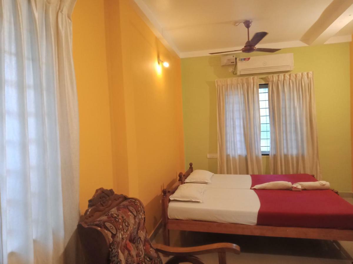 Frangipani Holiday Home Fort Kochi Extérieur photo